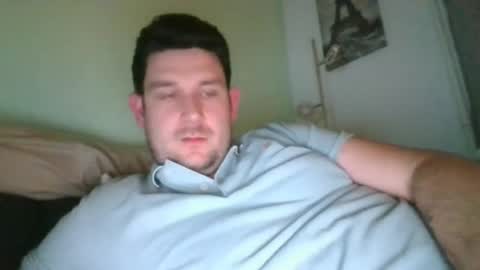 Snapshot of robtheman94 chatting on 03/07/25, 10:43 Robin online show from 03/07/25, 10:43