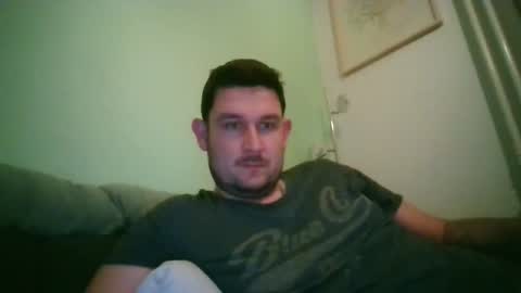 Snapshot of robtheman94 chatting on 11/30/25, 10:03 Robin online show from 11/30/25, 10:03