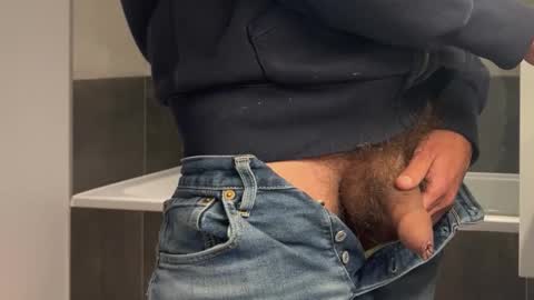 Snapshot of robwhites_uk chatting on 01/19/26, 12:20 Rob online show from 01/19/26, 12:20