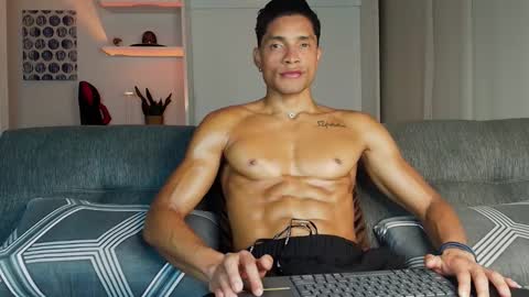 roby_millerr online show from 02/04/26, 01:11