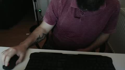 Snapshot of robzombi chatting on 12/22/24, 05:32 Rockbart online show from 12/22/24, 05:32
