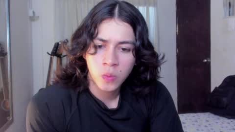 Snapshot of roca_inca chatting on 01/22/25, 01:53 roca inca online show from 01/22/25, 01:53