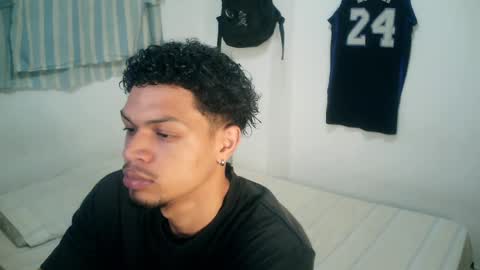 Rocco online show from 11/04/25, 01:32