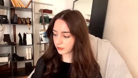 Snapshot of rochelgloff chatting on 11/25/25, 10:15 Marry online show from 11/25/25, 10:15