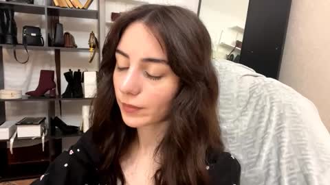 Snapshot of rochelgloff chatting on 11/27/25, 10:17 Marry online show from 11/27/25, 10:17