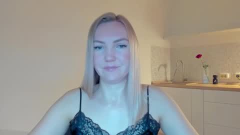 rock__baby online show from 11/23/25, 04:12