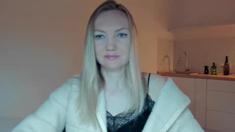 Snapshot of rock__baby chatting on 03/15/26, 08:26 rock__baby online show from 03/15/26, 08:26