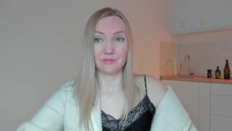 Snapshot of rock__baby chatting on 03/27/26, 09:32 rock__baby online show from 03/27/26, 09:32