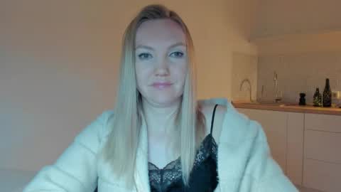 Snapshot of rock__baby chatting on 03/29/26, 12:10 rock__baby online show from 03/29/26, 12:10