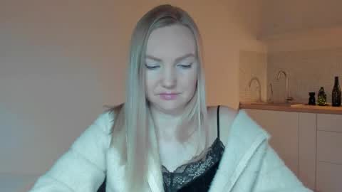 Snapshot of rock__baby chatting on 04/05/26, 07:55 rock__baby online show from 04/05/26, 07:55