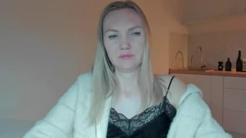 Snapshot of rock__baby chatting on 04/12/26, 09:20 rock__baby online show from 04/12/26, 09:20