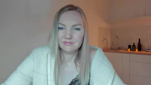 Snapshot of rock__baby chatting on 04/19/26, 10:03 rock__baby online show from 04/19/26, 10:03