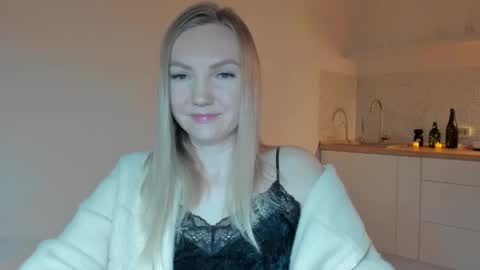 Snapshot of rock__baby chatting on 04/24/26, 10:23 rock__baby online show from 04/24/26, 10:23