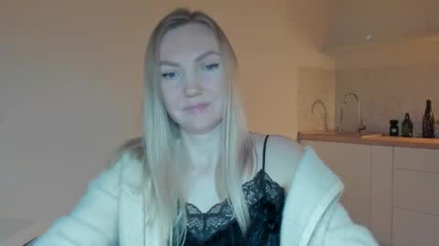 Snapshot of rock__baby chatting on 06/01/26, 09:49 rock__baby online show from 06/01/26, 09:49