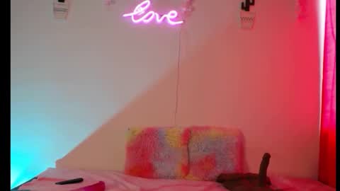 Snapshot of rocker_chica_camila chatting on 03/11/26, 03:29 Camila online show from 03/11/26, 03:29