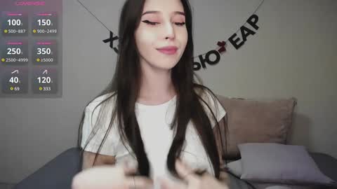 Snapshot of rocketsgirl chatting on 12/27/24, 04:47 rocketsgirl online show from 12/27/24, 04:47