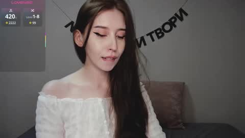 Snapshot of rocketsgirl chatting on 03/12/25, 11:42 rocketsgirl online show from 03/12/25, 11:42