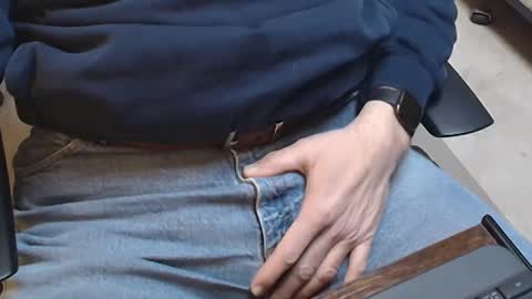 Snapshot of rockhardff chatting on 02/06/25, 03:52 rockhardff online show from 02/06/25, 03:52