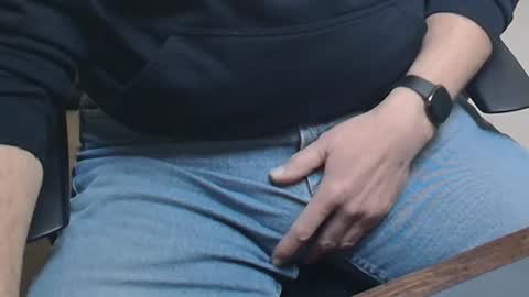 Snapshot of rockhardff chatting on 02/23/25, 08:33 rockhardff online show from 02/23/25, 08:33