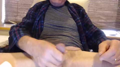 Cum in your mouth online show from 11/25/25, 10:21