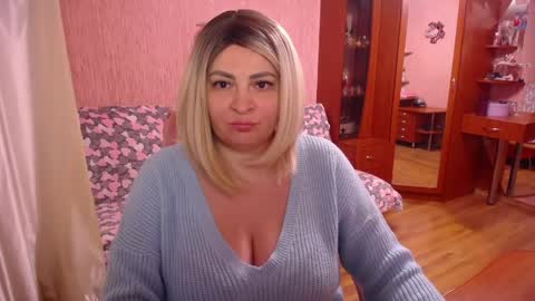 Snapshot of rocknlinxx chatting on 04/24/26, 05:15 Rocknlinxx online show from 04/24/26, 05:15