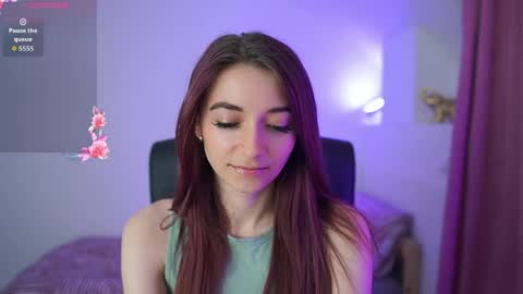 Snapshot of rocknrose18 chatting on 04/04/26, 12:24 RocknRose18 online show from 04/04/26, 12:24