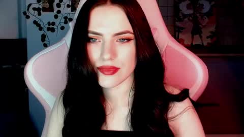 Snapshot of rockstar_girlfr chatting on 12/13/24, 01:22 Sophie online show from 12/13/24, 01:22