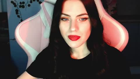 Snapshot of rockstar_girlfr chatting on 12/15/24, 10:28 Sophie online show from 12/15/24, 10:28