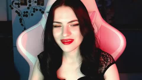 Snapshot of rockstar_girlfr chatting on 12/15/24, 01:32 Sophie online show from 12/15/24, 01:32