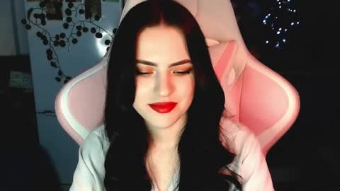 Snapshot of rockstar_girlfr chatting on 12/18/24, 02:06 Sophie online show from 12/18/24, 02:06