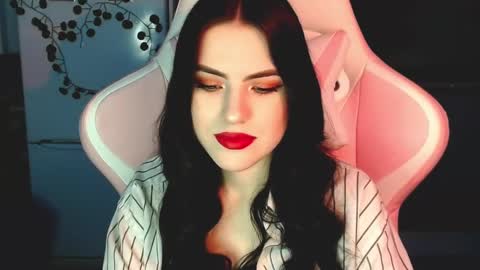 Snapshot of rockstar_girlfr chatting on 12/21/24, 10:28 Sophie online show from 12/21/24, 10:28