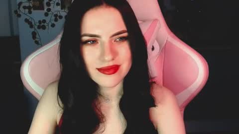 Snapshot of rockstar_girlfr chatting on 12/24/24, 01:28 Sophie online show from 12/24/24, 01:28