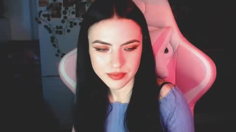 Snapshot of rockstar_girlfr chatting on 12/26/24, 10:37 Sophie online show from 12/26/24, 10:37