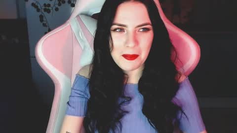 Snapshot of rockstar_girlfr chatting on 12/30/24, 10:43 Sophie online show from 12/30/24, 10:43