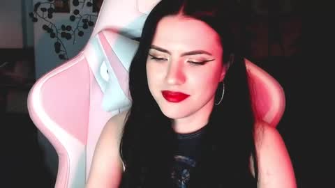 Snapshot of rockstar_girlfr chatting on 01/12/25, 04:40 Sophie online show from 01/12/25, 04:40