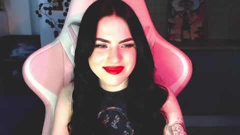 Snapshot of rockstar_girlfr chatting on 02/05/25, 10:30 Sophie online show from 02/05/25, 10:30