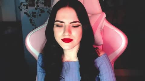 Snapshot of rockstar_girlfr chatting on 02/06/25, 01:43 Sophie online show from 02/06/25, 01:43