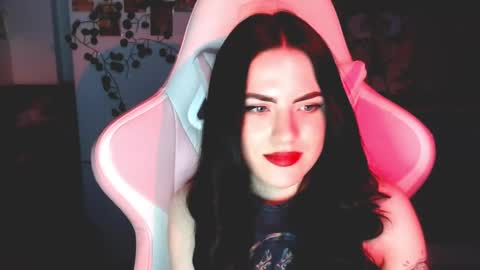 Snapshot of rockstar_girlfr chatting on 02/07/25, 04:35 Sophie online show from 02/07/25, 04:35