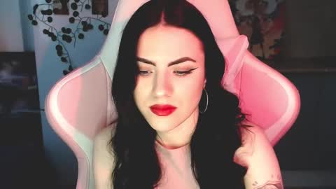 Snapshot of rockstar_girlfr chatting on 02/08/25, 10:39 Sophie online show from 02/08/25, 10:39