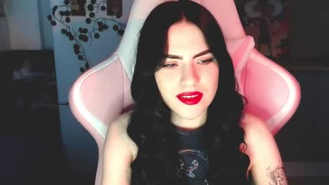 Snapshot of rockstar_girlfr chatting on 02/09/25, 10:31 Sophie online show from 02/09/25, 10:31