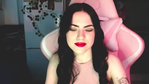 Snapshot of rockstar_girlfr chatting on 02/12/25, 10:46 Sophie online show from 02/12/25, 10:46