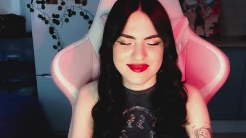 Snapshot of rockstar_girlfr chatting on 02/22/25, 10:29 Sophie online show from 02/22/25, 10:29