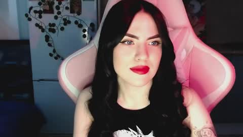 Snapshot of rockstar_girlfr chatting on 02/24/25, 10:26 Sophie online show from 02/24/25, 10:26