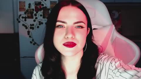 Snapshot of rockstar_girlfr chatting on 03/05/25, 04:57 Sophie online show from 03/05/25, 04:57