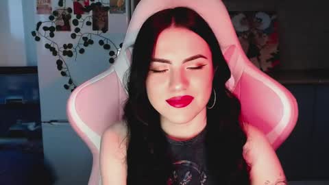 Snapshot of rockstar_girlfr chatting on 03/07/25, 10:13 Sophie online show from 03/07/25, 10:13