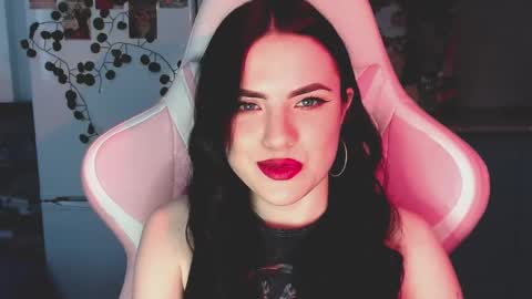 Snapshot of rockstar_girlfr chatting on 03/10/25, 10:37 Sophie online show from 03/10/25, 10:37