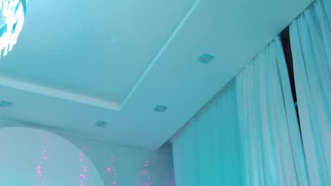 Snapshot of rockstarsgames chatting on 01/06/26, 06:39 Lina and Den online show from 01/06/26, 06:39