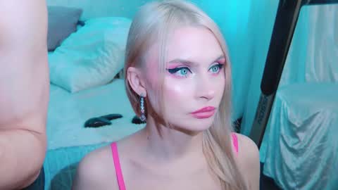 Snapshot of rockstarsgames chatting on 02/03/26, 08:08 Lina and Den online show from 02/03/26, 08:08