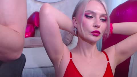 Snapshot of rockstarsgames chatting on 02/18/26, 07:04 Lina and Den online show from 02/18/26, 07:04