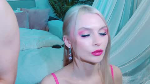 Snapshot of rockstarsgames chatting on 04/02/26, 06:11 Lina and Den online show from 04/02/26, 06:11